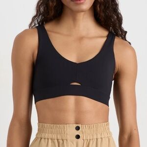 AJE Althletica- Plunge Sports Bra 337